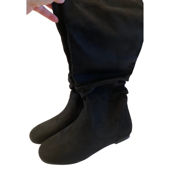 Journey Collection Women's Black Slouch Over The Knee Boots Size 10 Flat Heel - Picture 1 of 9